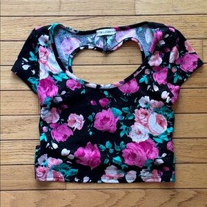 I. Joah Vintage Y2K Floral Cropped Heart Cutout Crop Top Women’s Size Small S
